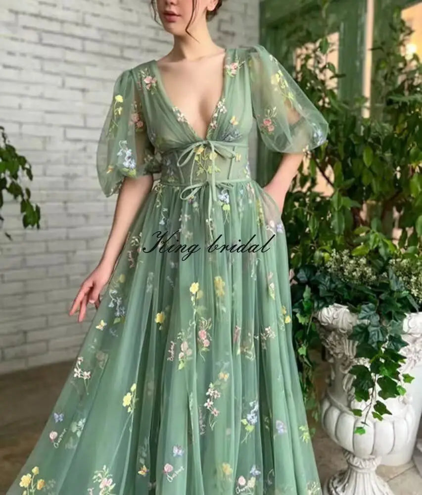 Women's Long Sleeve Flower Embroidery Tulle Prom Dresses Maxi A Line V Neck Fairy Formal Evening Party Gown Bridesmaid Dresses