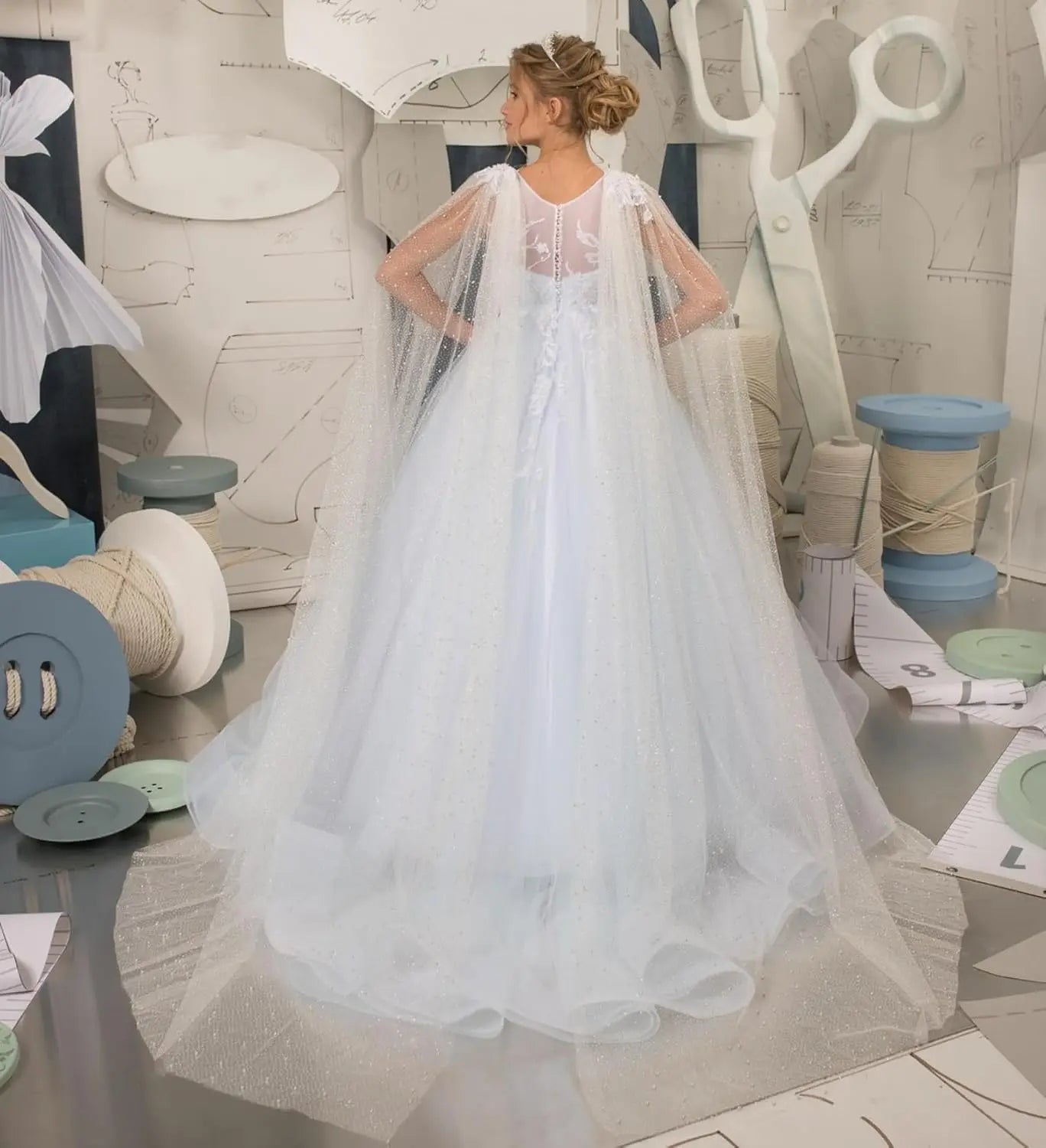 Princess Dress Tulle Lace Flower Girl Dress for Wedding Applique Princess Pageant Dress Long Party Ball Gown with Cape Sleeves