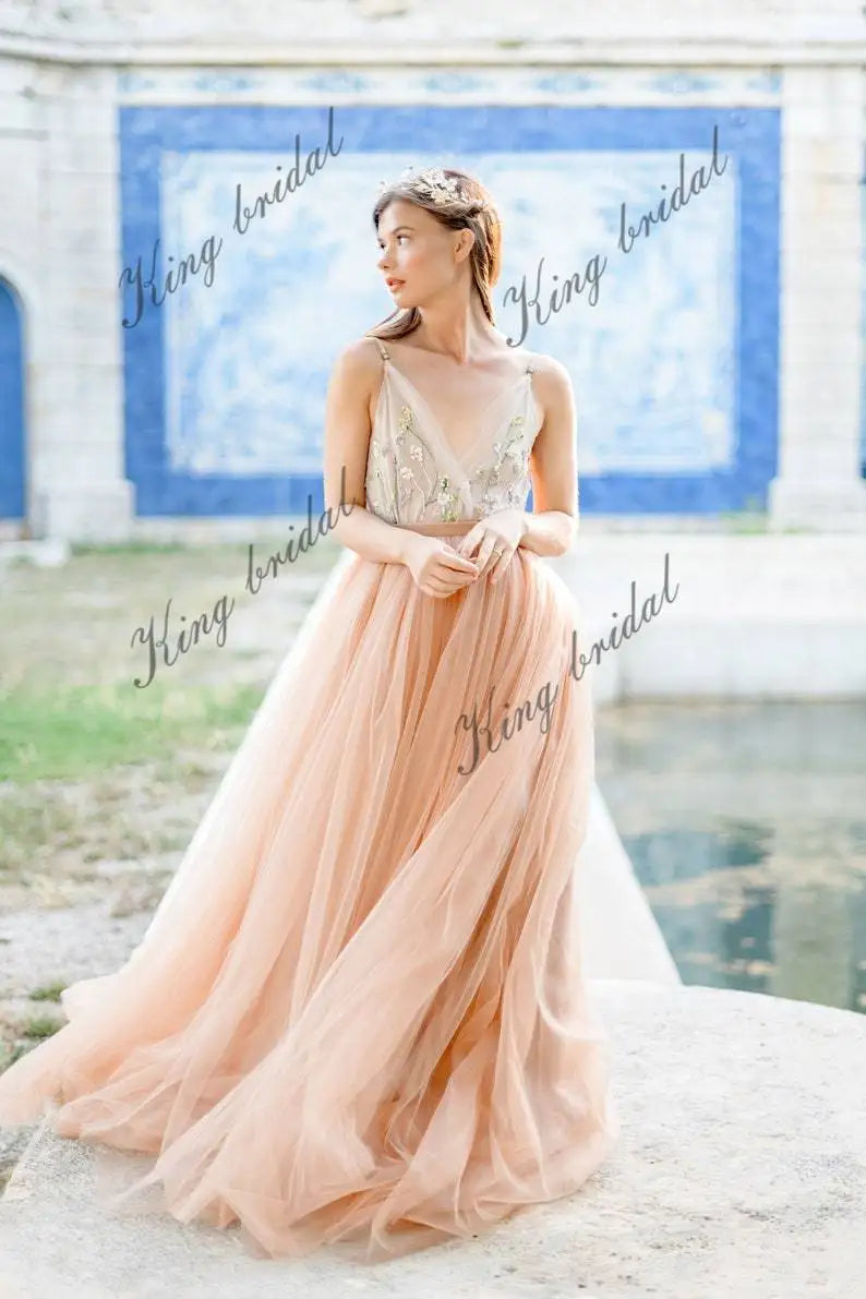 Open back wedding dress Hand embroidered V-neck wedding dresses bohemian bridal gowns bride evening prom gown