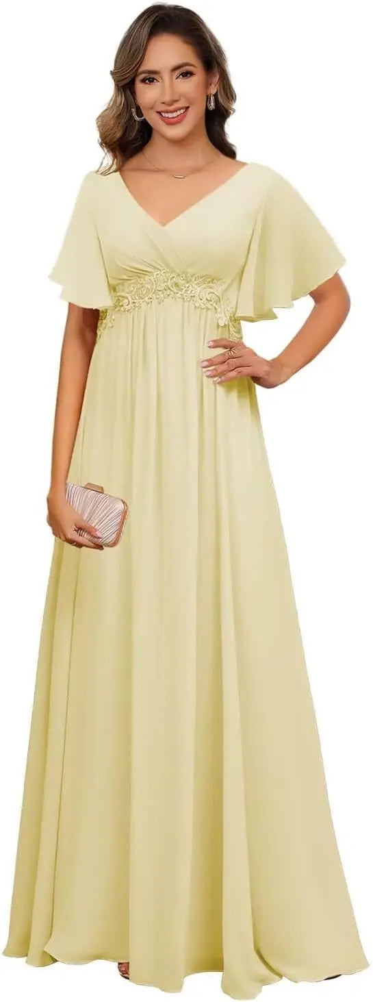 Plus Size Short Sleeves Mother of The Bride Dresses for Curvy Women V Neck Formal Dresses with Pockets Bridesmaid Dress Gowns
