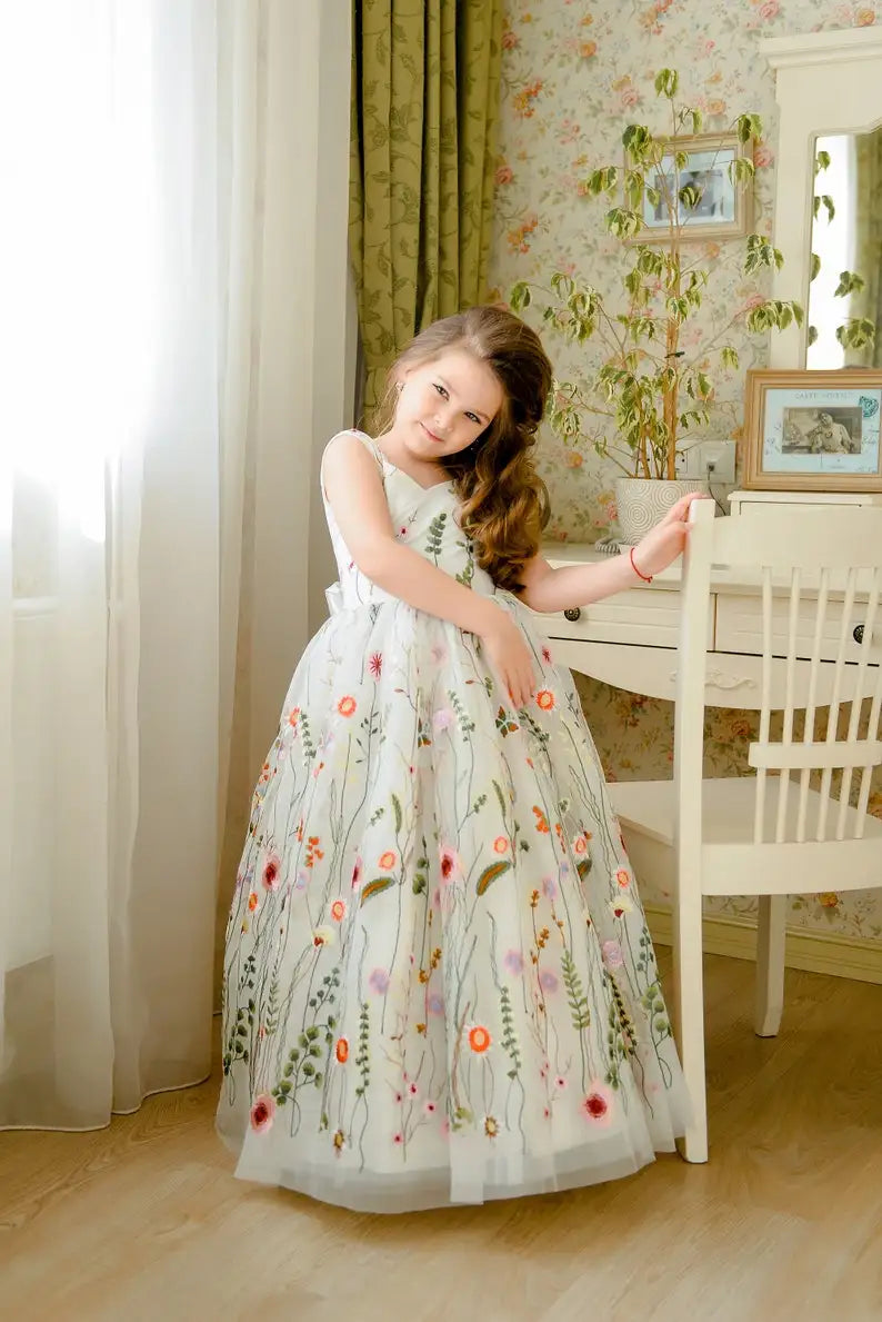 Flower Girl Dress Floor Length Embroidered Tulle Tutu Open Back Wedding Toddler Dress First Communion Gown Birthday Party bow