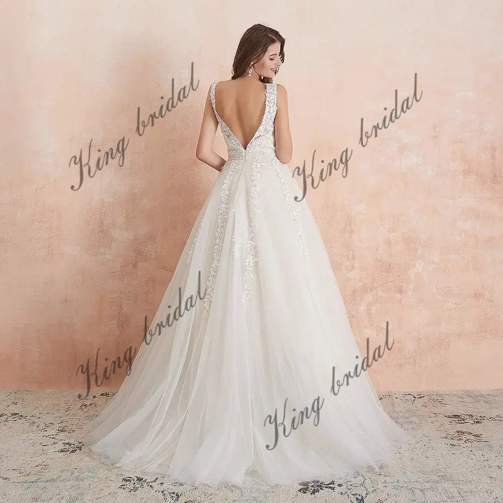 Women's Tulle Floor Length A Line Wedding Dress for Bride Lace Applique Evening Dress V Neck Straps Ball Gowns