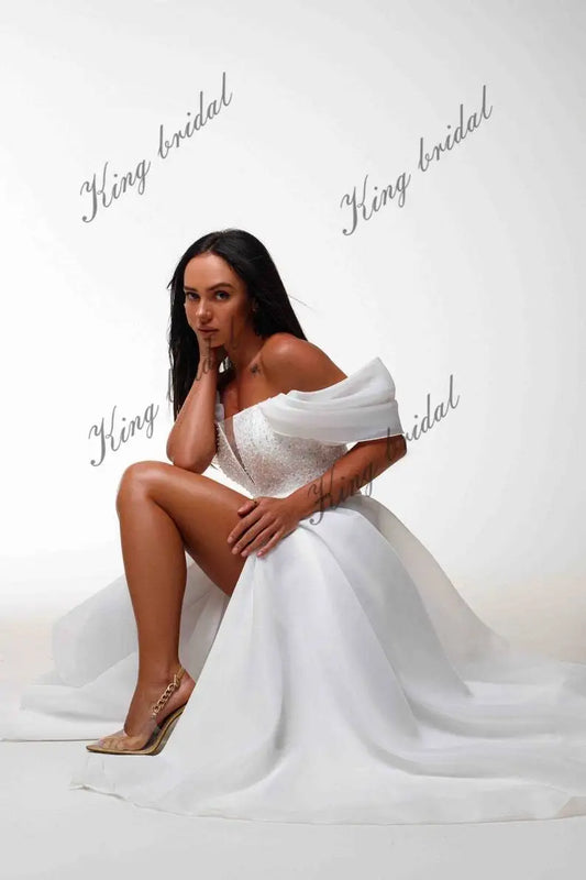 Vestido de novia de organza con falda con abertura, vestidos de novia bohemios con corsé bordado, vestido de novia de corte A, vestido de novia personalizado de Brie 
