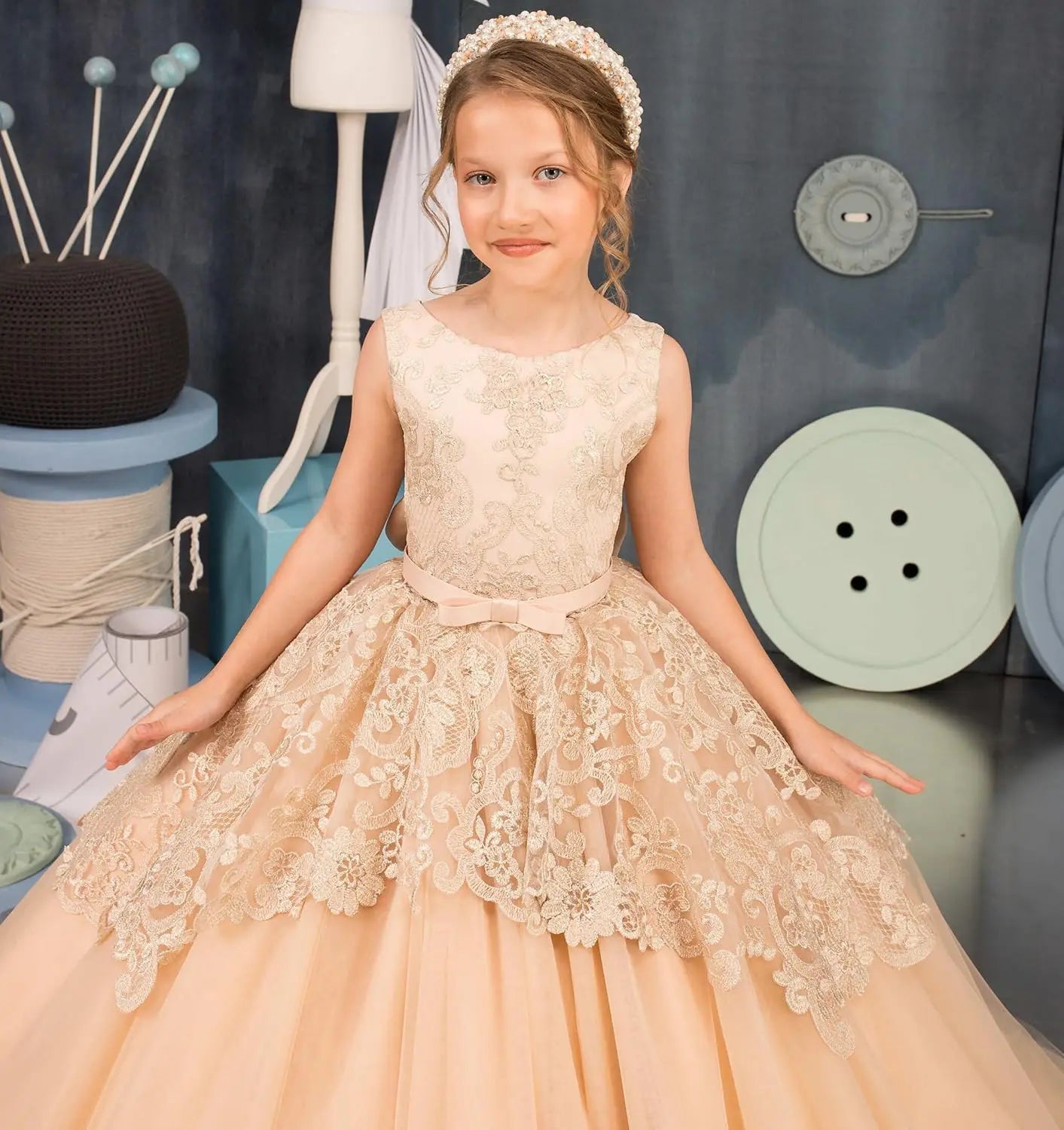 Tüll-Blumenmädchenkleid für Hochzeit, Spitzenapplikationen, bestickt, Prinzessin, Kinderfestzug, Geburtstagsparty, Festzugskleider für Mädchen 