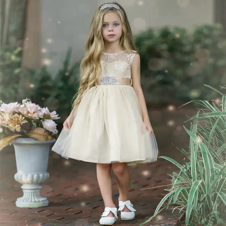 Kleinkinderkleider Spitze Blumenmädchenkleider Tüll rustikales Blumenmädchenkleid Besonderer Anlass Babykleid Champagner Blumenmädchenkleid 