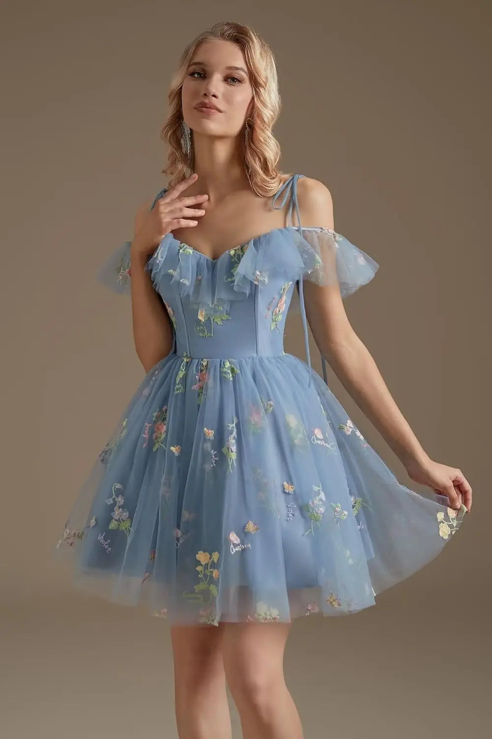 Blumenstickerei Tüll Kurze Heimkehrkleider für Teenager Mini Fee V-Ausschnitt Formales Abschlussball-Cocktailpartykleid 2025 