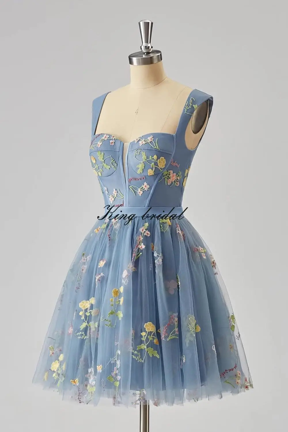 Flower Embroidery Short Tulle Homecoming Dresses for Teens Corset Mini Prom Dress Fairy Formal Party Gown Junior Bridesmaid Gown