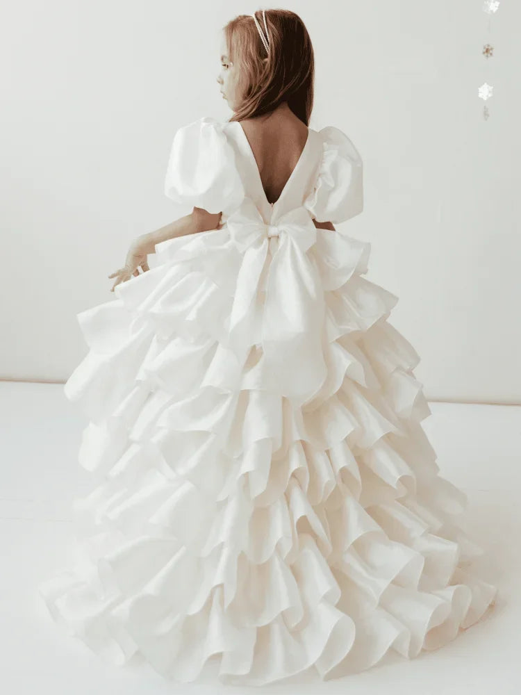 Beige Tiered With Bow And Tailing Short Sleeve For Wedding Birthday Party Holy Communion Gowns Customized Flower Girl Dresses