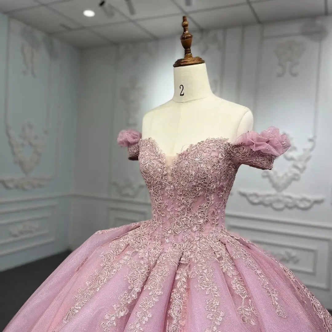 Princess Off Shoulder Sweet 15 16 Quinceanera Dresses Lace Puffy Prom Gowns Long Birthday Ball Gowns with Train