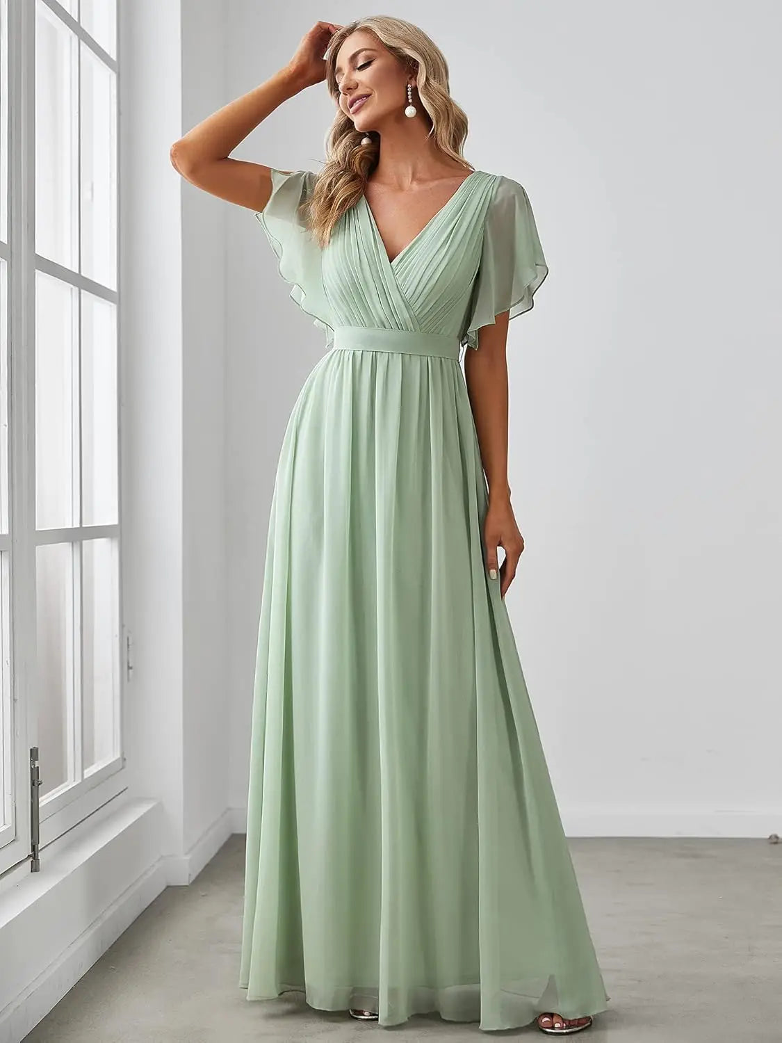 Vestido de dama de honor para mujer, escote en V, mangas con volantes, busto fruncido, largo hasta el suelo, de gasa, vestido formal para invitada de boda. 