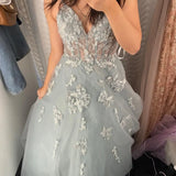 Glitzernde Tüll-Ballkleider für Teenager, Spitzenapplikationen, Perlenbesetzte lange Ballkleider, Spaghettiträger, formelle Kleider, schlichtes Hochzeitskleid 