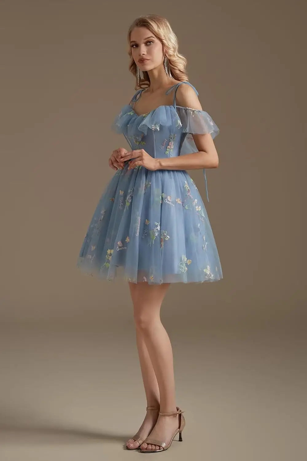 Blumenstickerei Tüll Kurze Heimkehrkleider für Teenager Mini Fee V-Ausschnitt Formales Abschlussball-Cocktailpartykleid 2025 