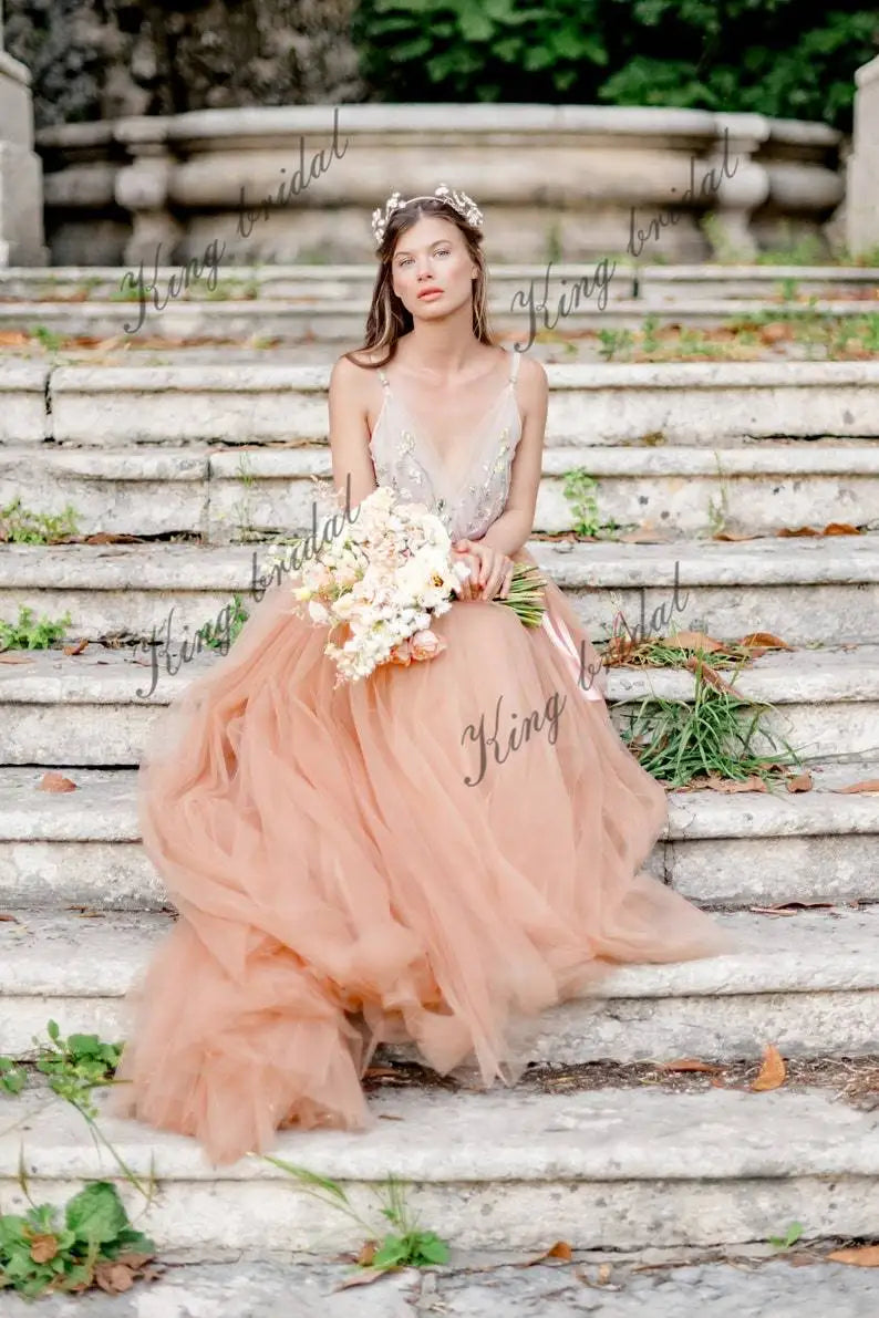 Open back wedding dress Hand embroidered V-neck wedding dresses bohemian bridal gowns bride evening prom gown