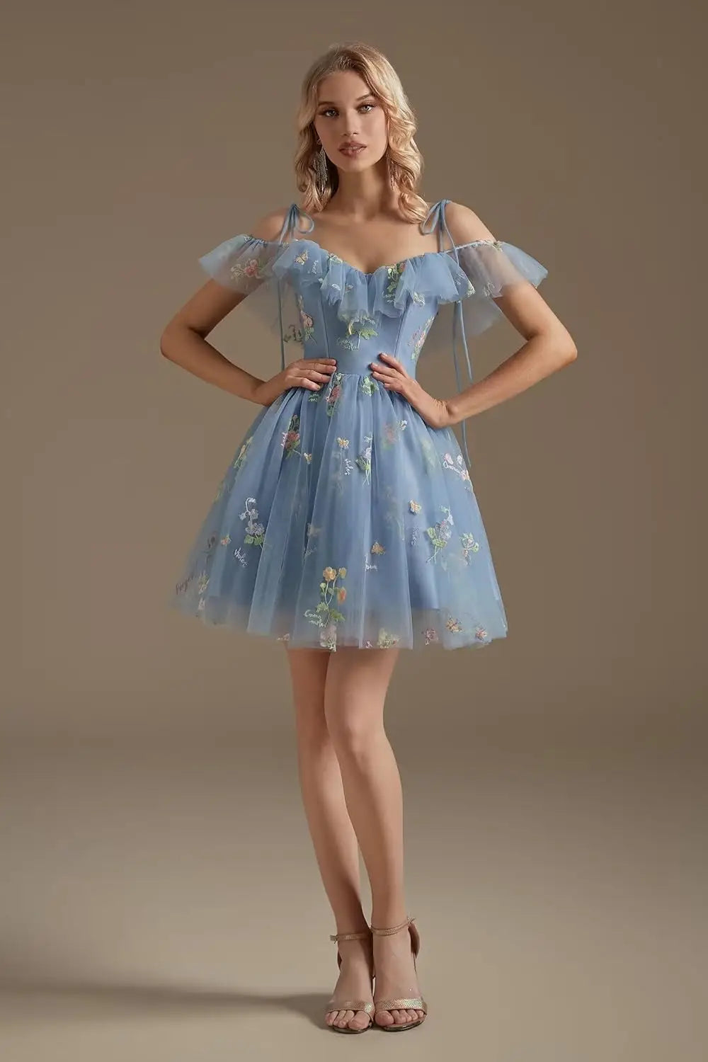 Blumenstickerei Tüll Kurze Heimkehrkleider für Teenager Mini Fee V-Ausschnitt Formales Abschlussball-Cocktailpartykleid 2025 