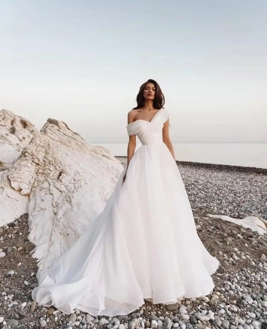 Custom made One Shoulder Tulle Prom Dresses Long Quinceanera Dress Ball Gown Organza Puffy Wedding Dress for Bride Bridal Gowns