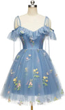 Vestidos cortos de fiesta para adolescentes con bordado de flores, tul, tirantes finos, largo hasta la rodilla, con margaritas y estampado floral. 