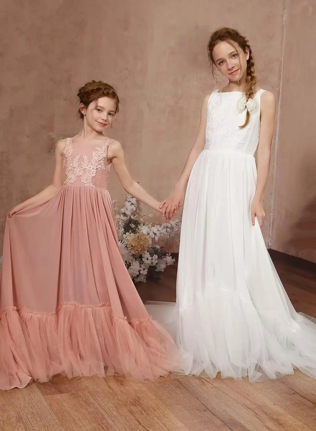 Boho Flower Girl Dress for Wedding 2025 Floor Length Elegant Lace Applique First Communion Dresses