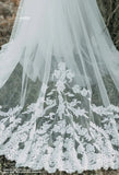 Falda Freya con increíble borde de crin de caballo, gran cola, vestido de novia de lujo hecho a mano con encaje, colección Stylishbrideacccs 
