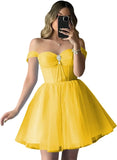 Vestidos de fiesta de tul brillante con hombros descubiertos, vestidos de fiesta cortos para adolescentes, vestido de cóctel de corte A con escote en forma de corazón y vuelo. 