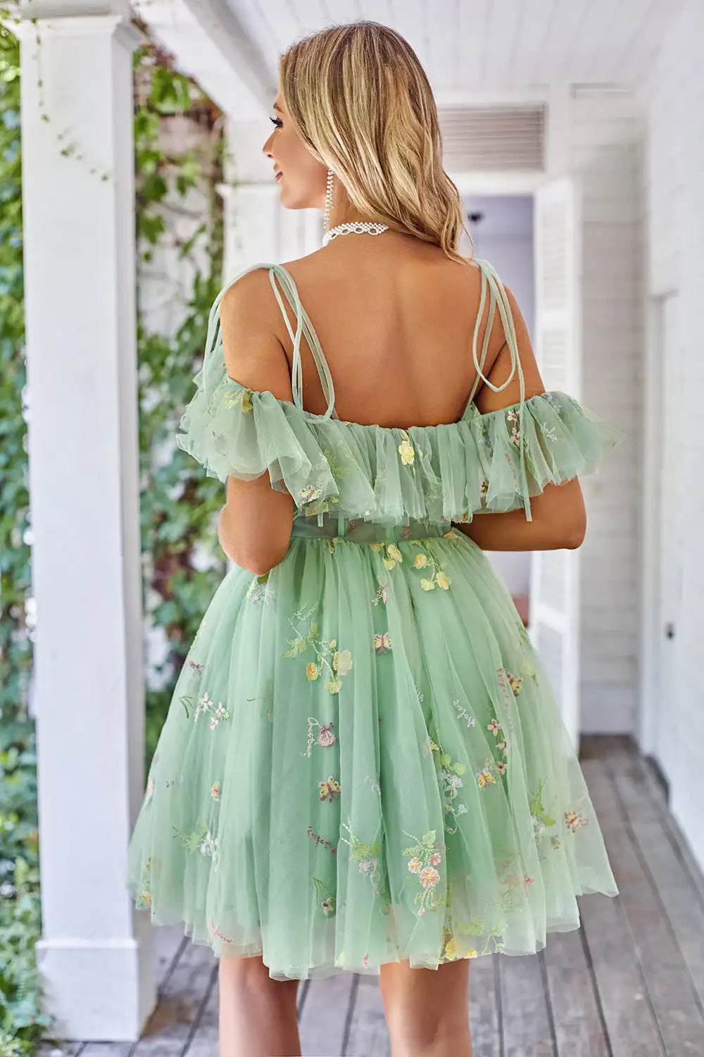 Floral Embroidery Off the Shoulder Mini Homecoming Dresses Sweetheart Tulle Pleats Ruffle Spaghetti Straps Adjustable Prom Dress