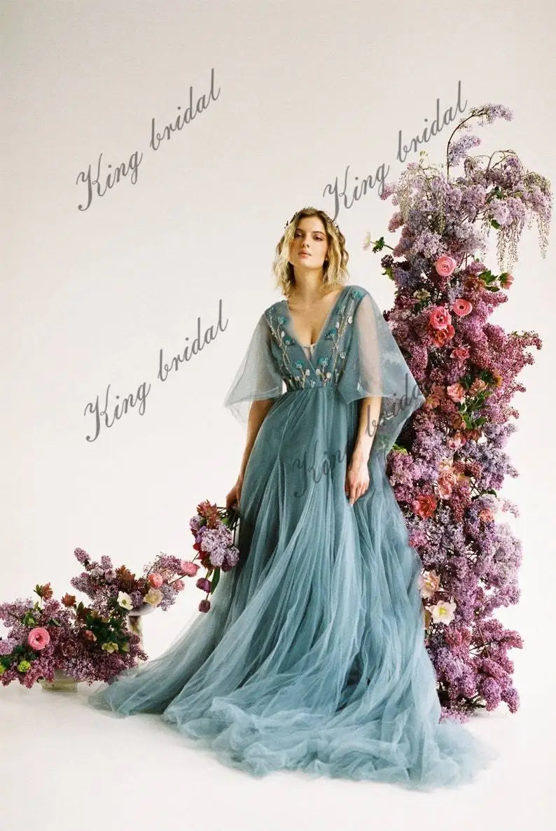 Angel sleeve bridal dress wedding gown Airy embroidered bridal dress V-neck applique ball gown prom dresses  party dress