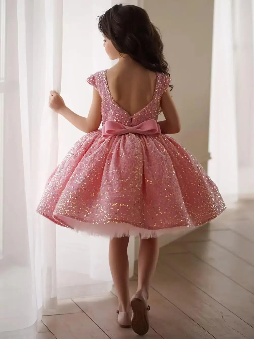 Tutu Festzugskleider Pailletten Blumenmädchenkleid Kurzes Prinzessinnenkleid Ballkleid Blumenmädchenkleider für Hochzeiten 