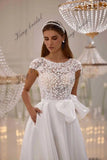 Florales Spitzen-Brautkleid, Satinrock, Korsettkleid mit abnehmbarer Schleife, A-Linie, individuelles Brautkleid, schlichtes Hochzeitskleid 