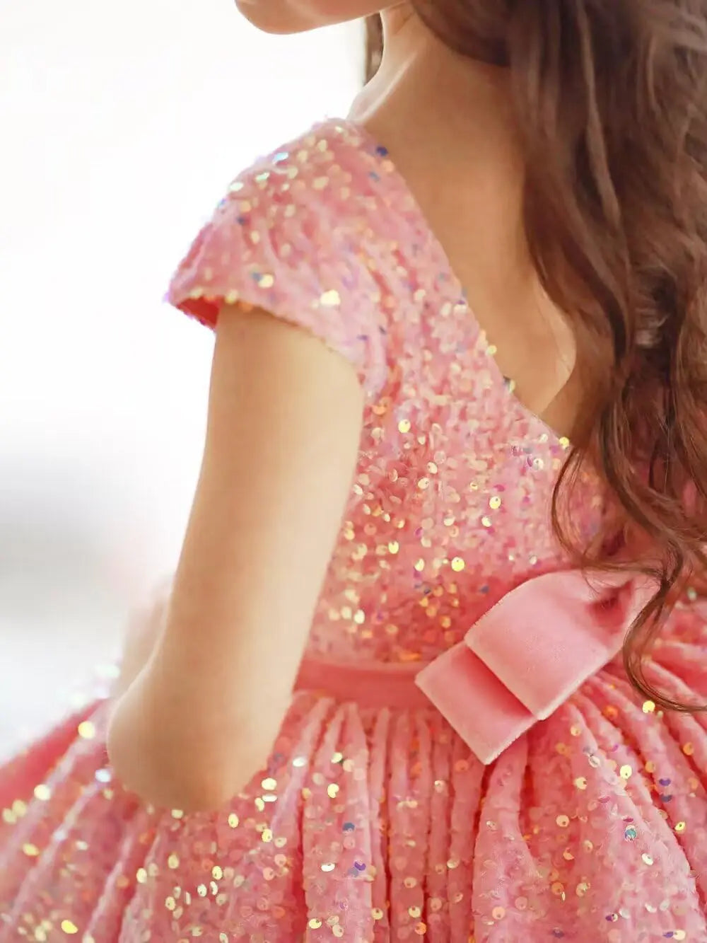 Tutu Festzugskleider Pailletten Blumenmädchenkleid Kurzes Prinzessinnenkleid Ballkleid Blumenmädchenkleider für Hochzeiten 