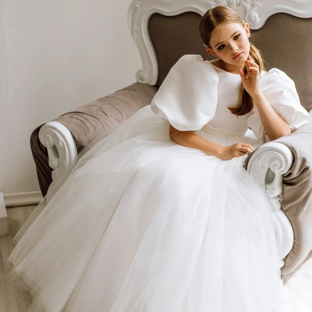 Weiße Perlen mit Schleife, kurze Ärmel, für Hochzeit, Geburtstag, Party, Heilige Kommunion, Bankett, Prinzessinnenkleid, individuelles Blumenmädchenkleid 