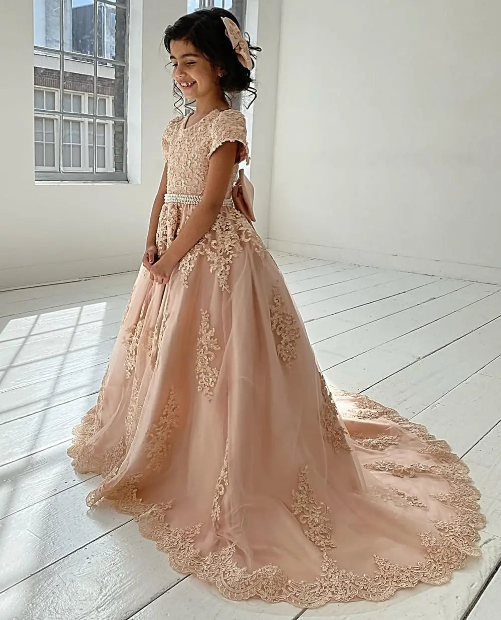 Blumenmädchenkleid für Mädchen zur Hochzeit, Applikationen, Tüll, Festzugskleider, kurze Ärmel, Ballkleid mit Schleife, Prinzessinnenkleid 