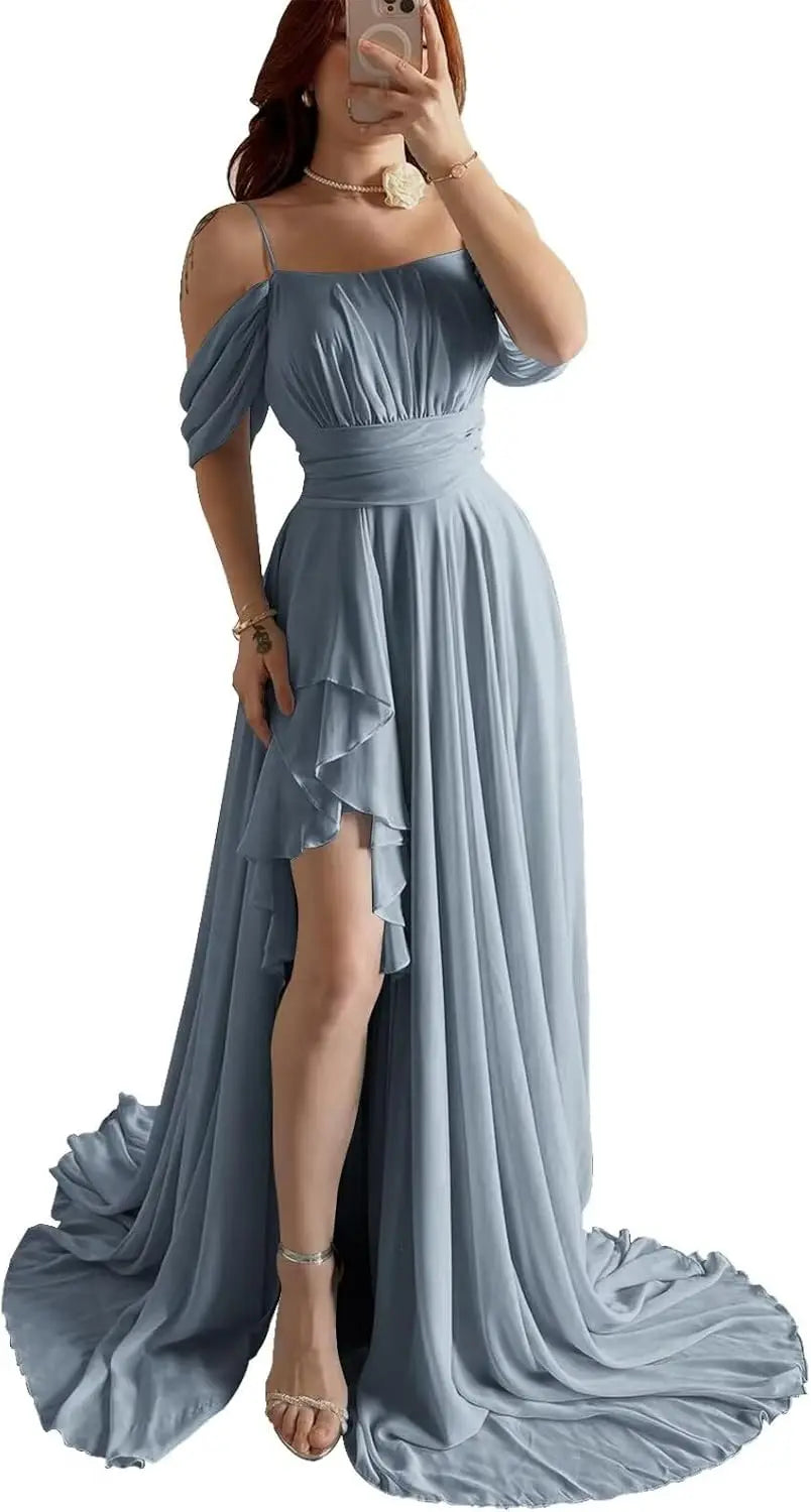 Elegantes schulterfreies Chiffon-Ballkleid für Brautjungfern mit Schlitz, lang, A-Linie, plissierte Rüschen, formelles Abendkleid für Damen 