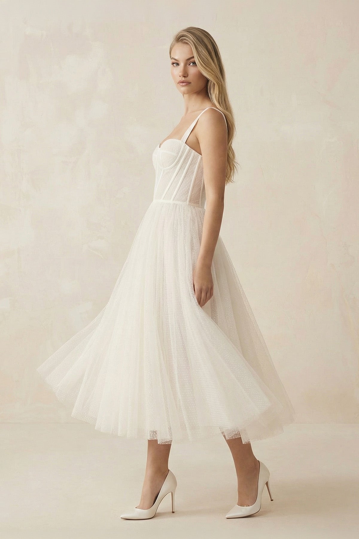 A-Line Sweetheart Sleeveless Tulle Tea-Length Wedding Dresses With Pleated