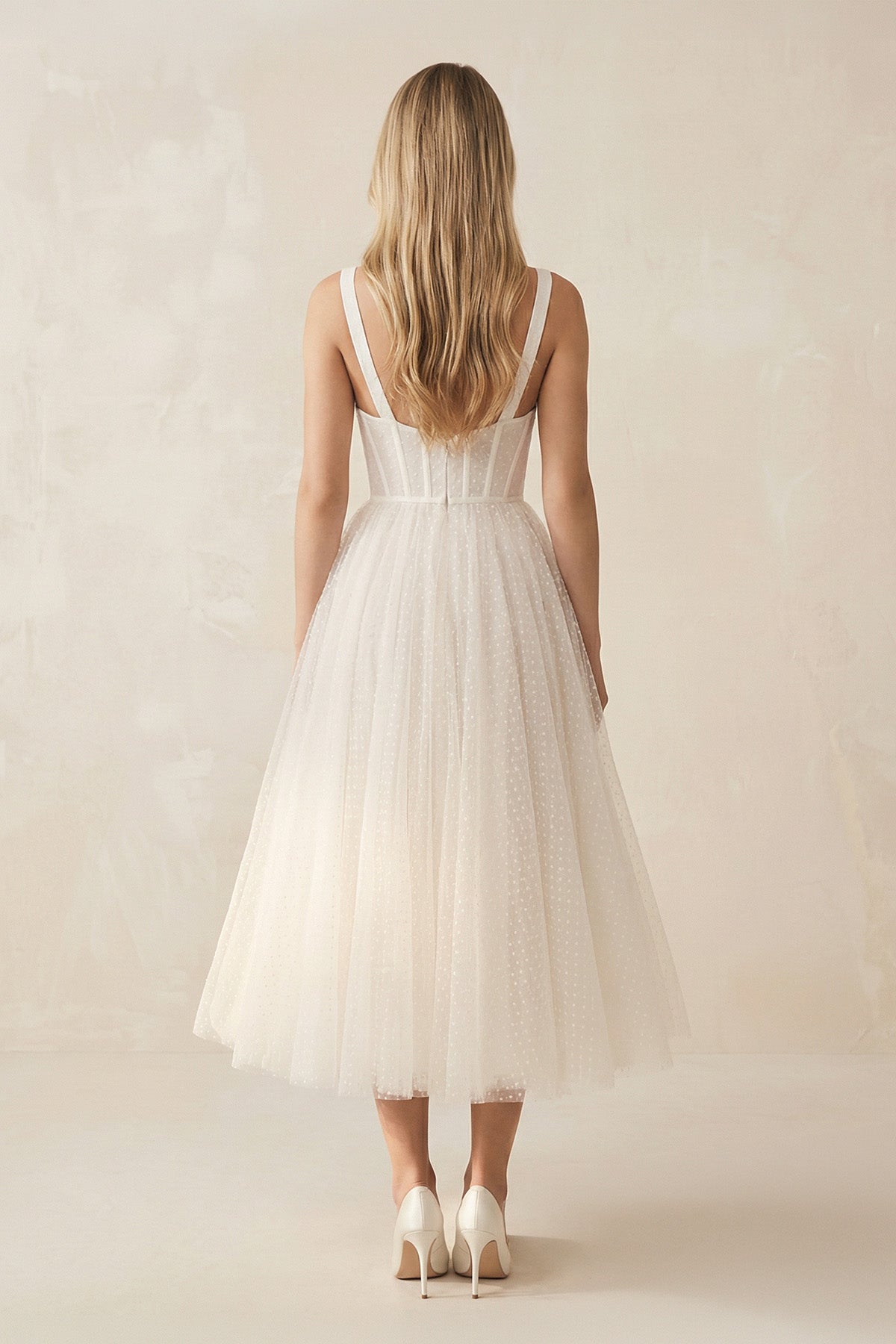 A-Line Sweetheart Sleeveless Tulle Tea-Length Wedding Dresses With Pleated