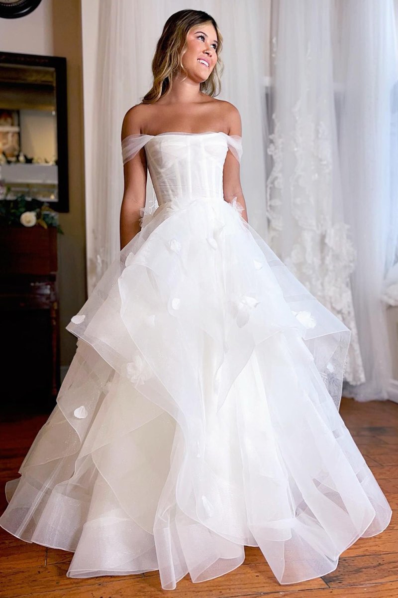 Simple White Corset Gown Wedding Dress with Appliques