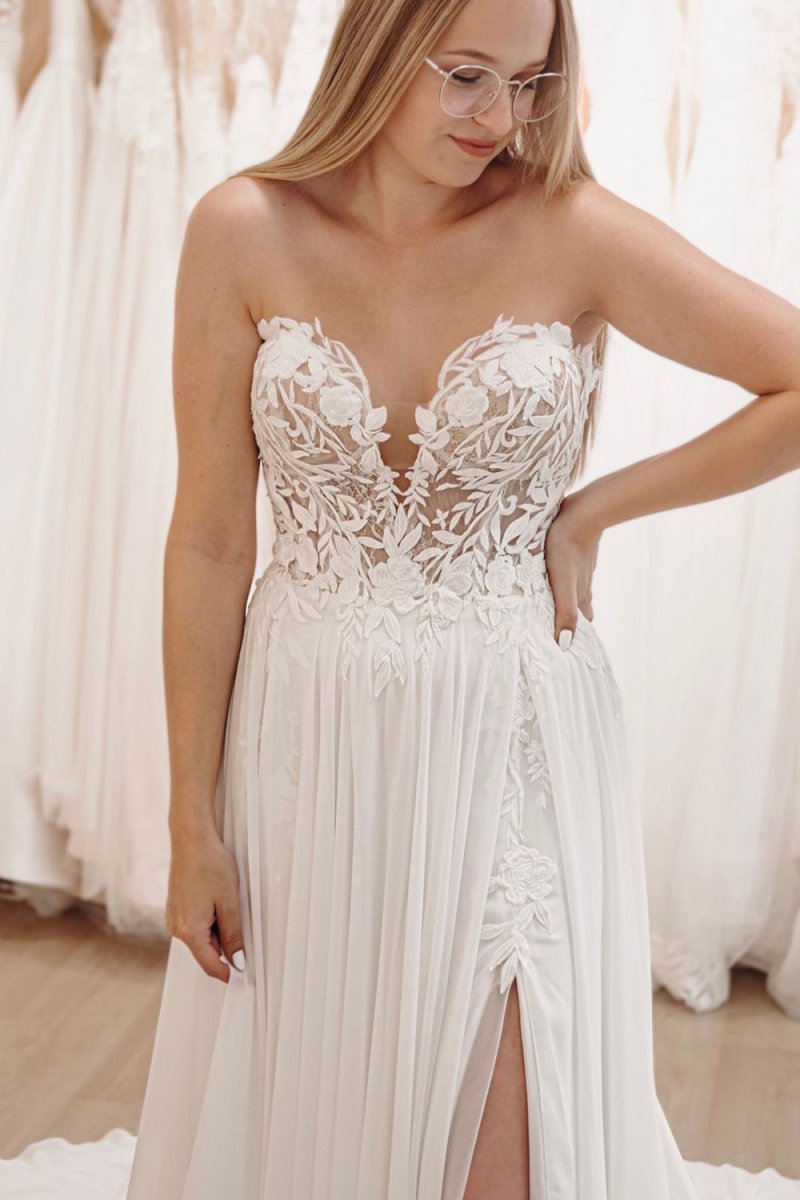 White Sweetheart Long Lace Boho Wedding Dress with Slit