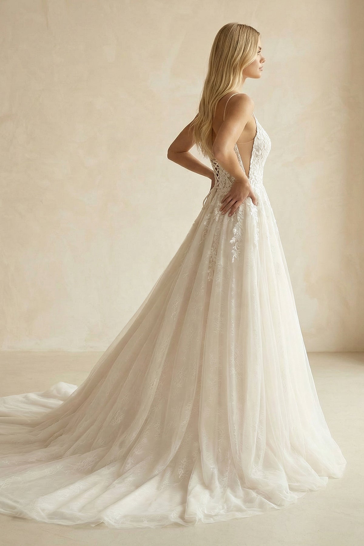 A Line Spaghetti Straps Deep V Neck White Lace Appliques Wedding Dress