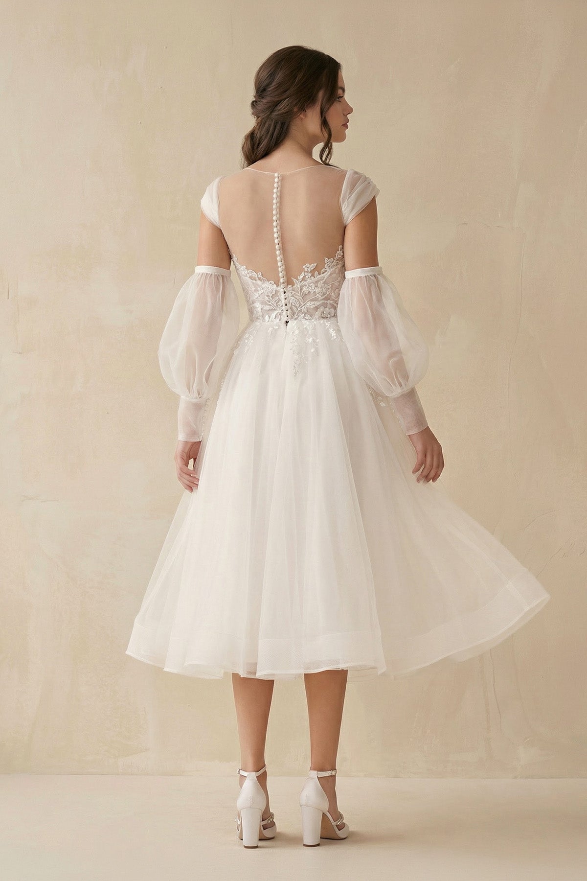 A-Line Sweetheart Long Sleeves Elegant Tulle Wedding Dresses With Appliques Lace
