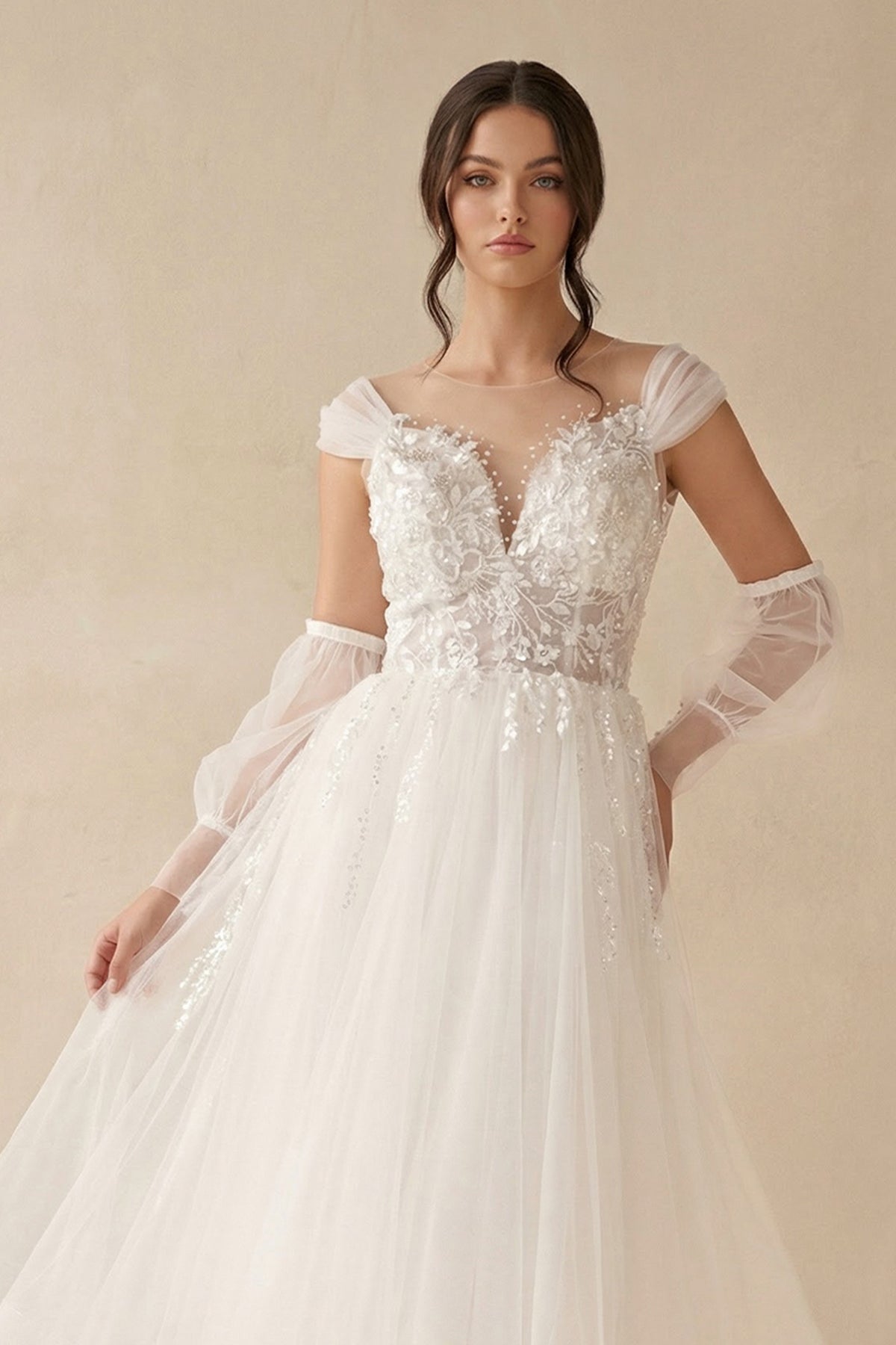 A-Line Sweetheart Long Sleeves Elegant Tulle Wedding Dresses With Appliques Lace