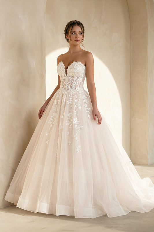 Ball Gown Sweetheart Tulle Wedding Dresses with Appliques