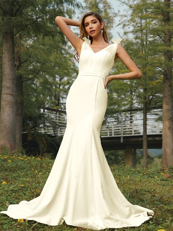 Trumpet/Mermaid Stretch Crepe Ruched V-neck Sleeveless Sweep/Brush Train Bridesmaid Dresses Evening Dress