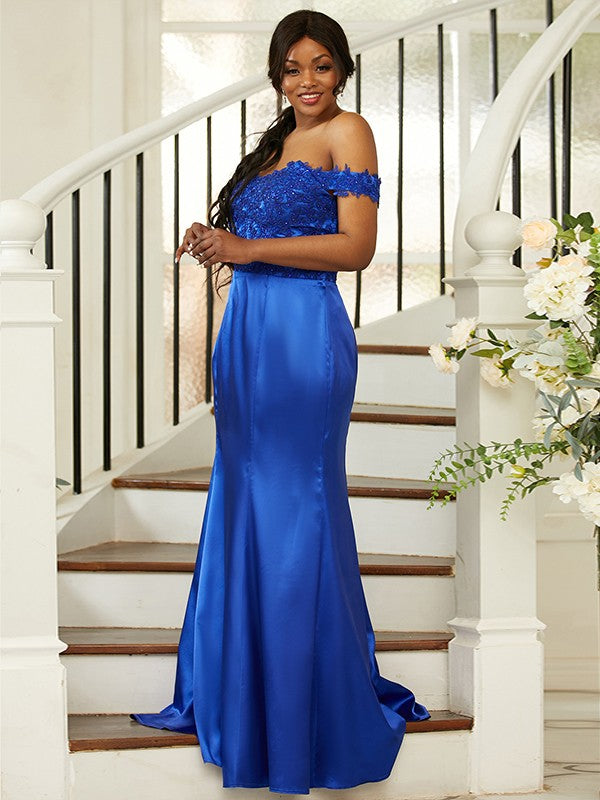Sheath/Column Silk like Satin Applique Off-the-Shoulder Sleeveless Sweep/Brush Train Bridesmaid Dresses Evening Dress