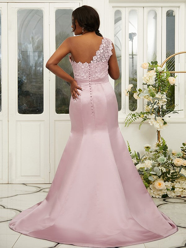 Sheath/Column Satin Lace One-Shoulder Sleeveless Sweep/Brush Train Bridesmaid Dresses Evening Dress