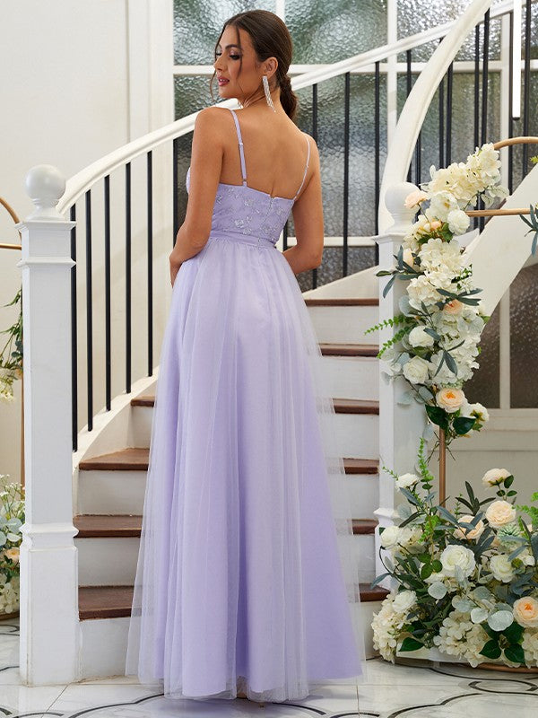 A-Linie/Princess-Linie Tüll Applikationen V-Ausschnitt Ärmellos Bodenlang Brautjungfernkleider Kleid für Hochzeitsgäste