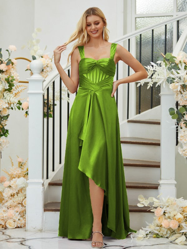 Vestidos de dama de honor asimétricos, sin mangas, con tirantes fruncidos y satén tipo seda, corte A/Princesa