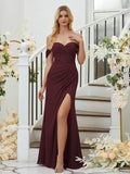 Etui-Linie/Spalte Chiffon Geraffte Schulterfreie Ärmellose Bodenlange Brautjungfernkleider Formelles Abendkleid