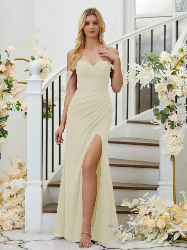 Etui-Linie/Spalte Chiffon Geraffte Schulterfreie Ärmellose Bodenlange Brautjungfernkleider Formelles Abendkleid