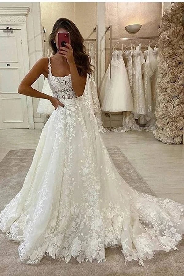 Gorgeous Scoop Neck Open Back Lace Wedding Dresses