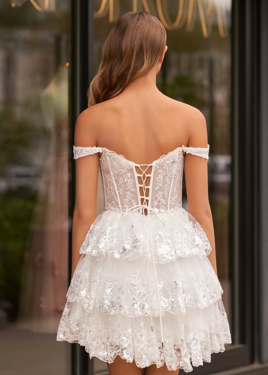 White - A-Line Sweetheart Tiered Short Homecoming & Cocktail Dresses