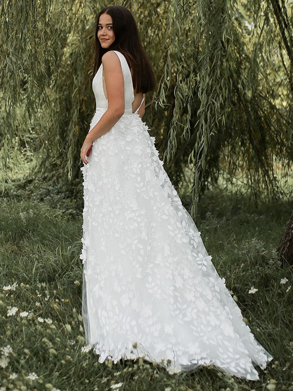 A-Linie/Princess-Linie Ärmellos Organza V-Ausschnitt Applikationen Sweep/Pinsel zug Brautkleider