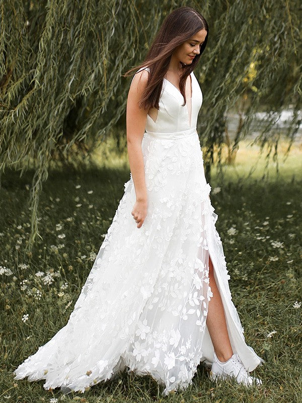 A-Linie/Princess-Linie Ärmellos Organza V-Ausschnitt Applikationen Sweep/Pinsel zug Brautkleider